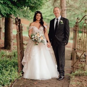 Meet your Posher, Carly